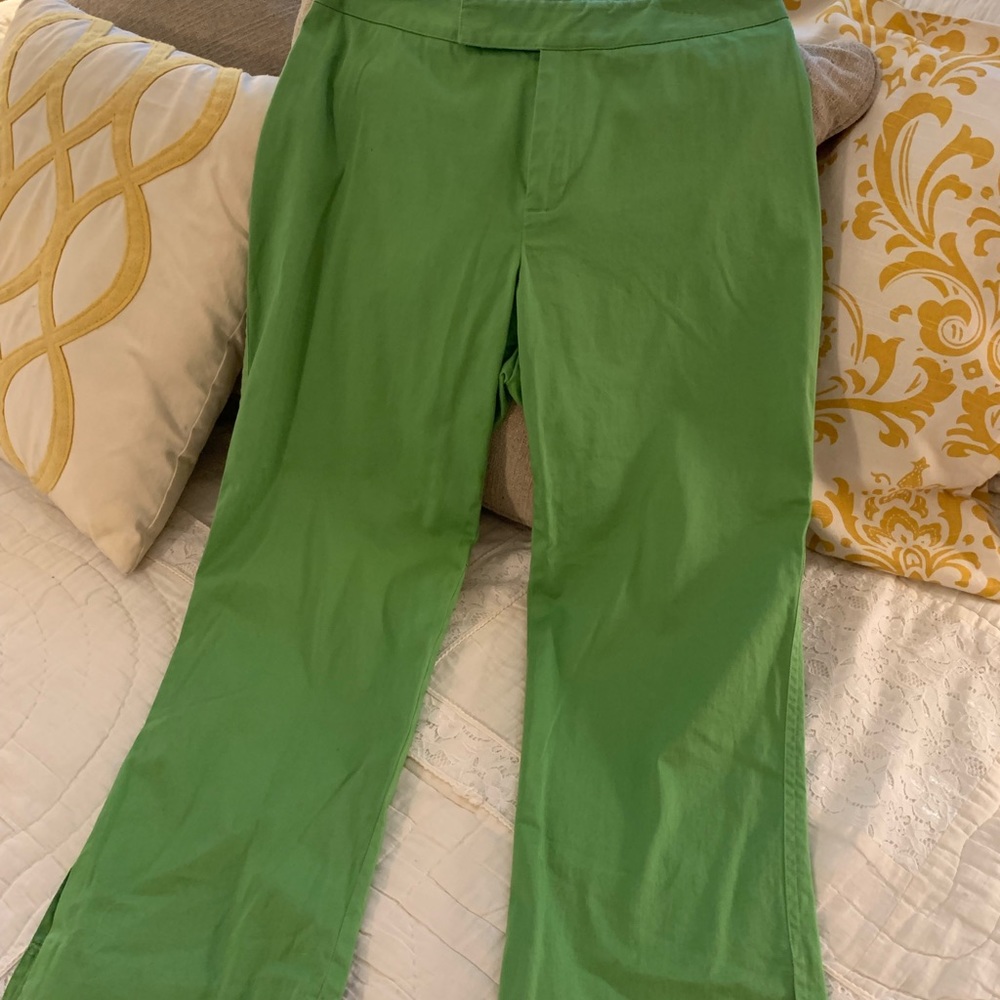 Green capris pants size small